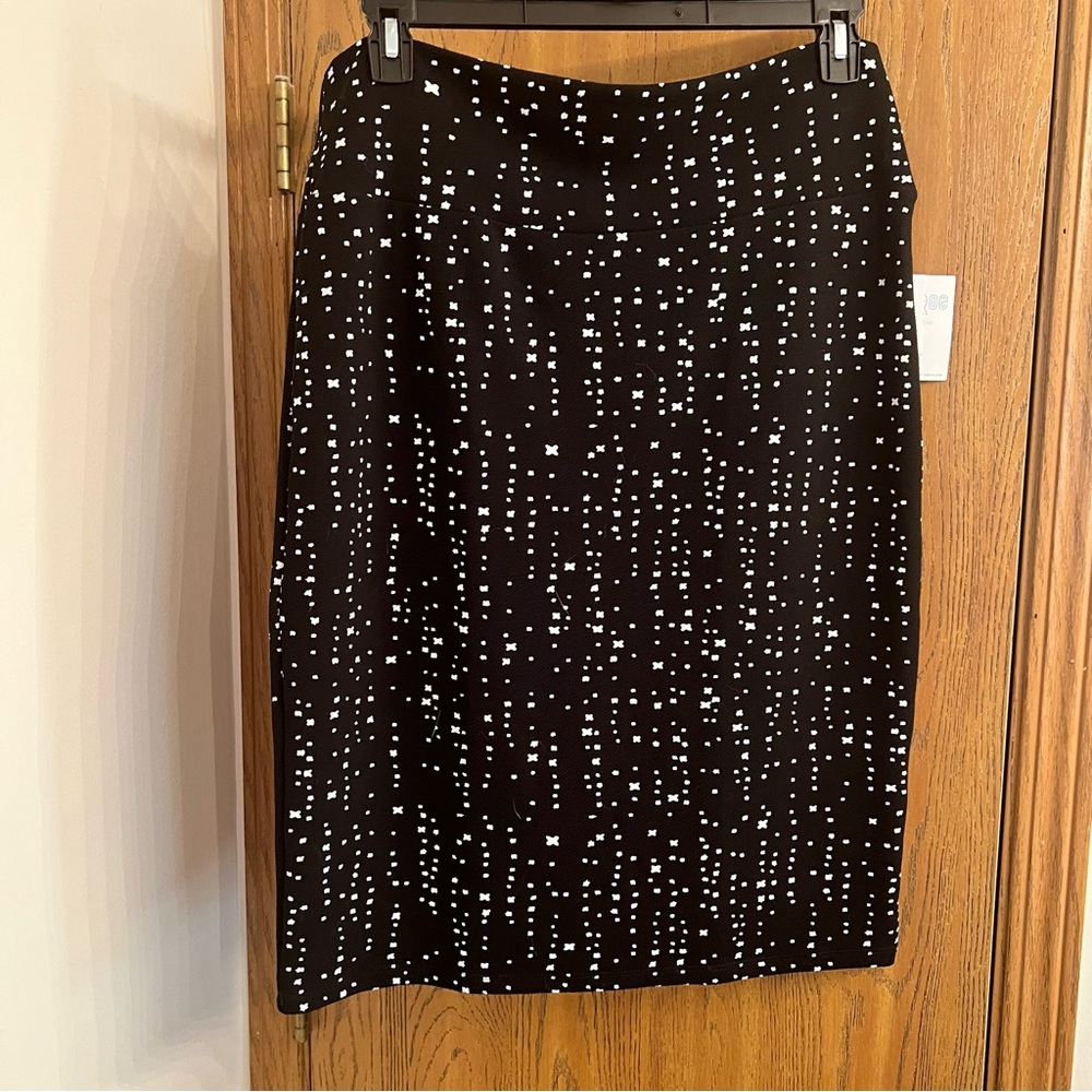 Lularoe Cassie Skirt - Black and White - 2XL - New